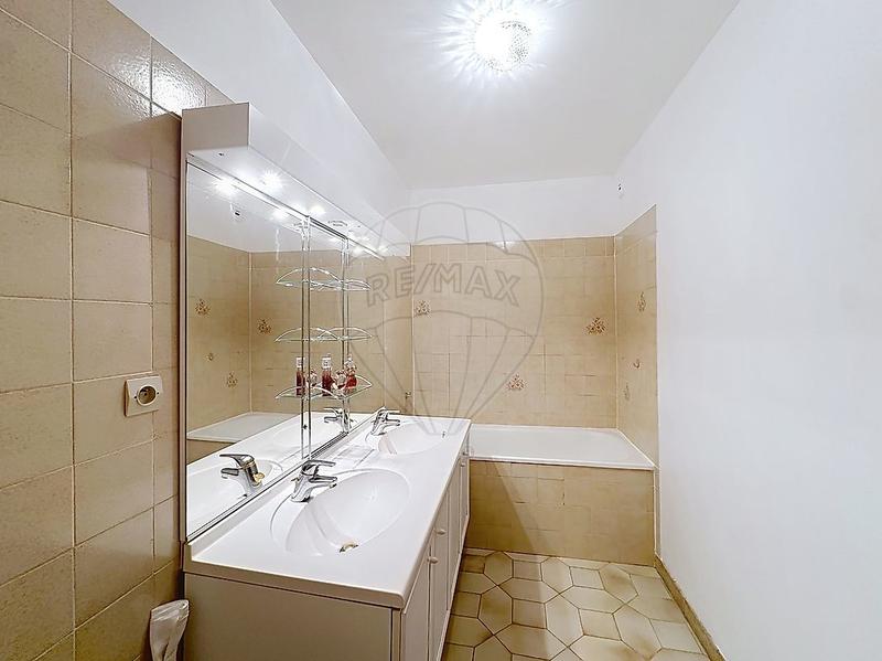 Appartement - 85 m² - 4 pièces