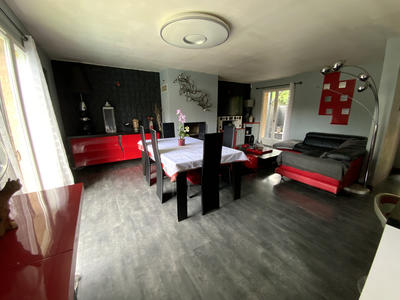 Maison - 128 m² - 7 pièces