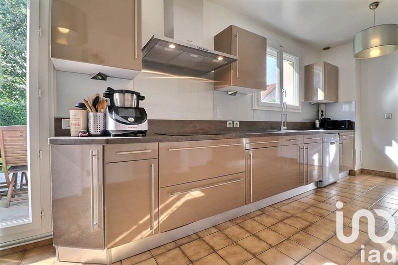 Maison - 144 m² - 7 pièces