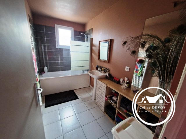 Maison - 98 m² - 5 pièces