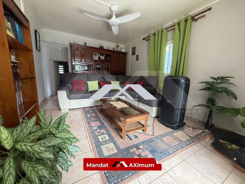 Maison - 121 m² - 7 pièces