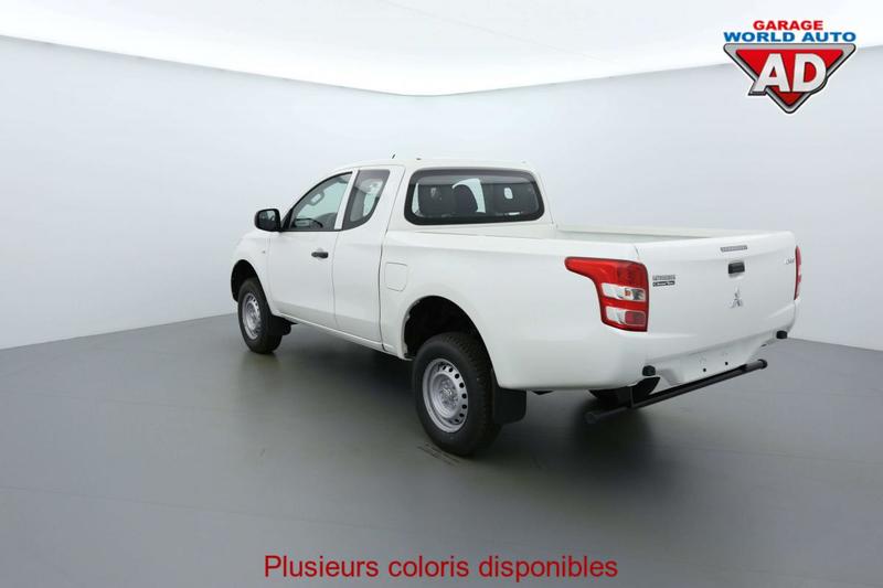 Mitsubishi L200 Club Cab 2.4 Di-D 154 Inform Clim