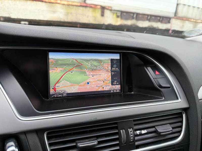 Audi A4 Avant 2.0 Tdi 143ch s line Bvm6