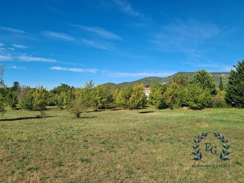 Terrain - 600 m²