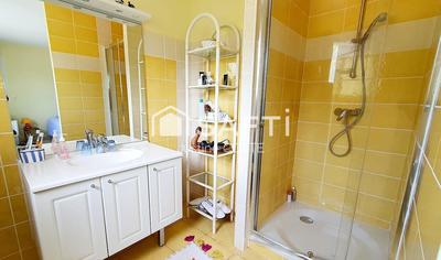 Maison - 320 m² - 7 pièces