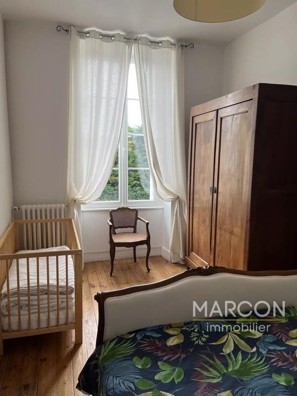 Maison - 250 m² - 3 pièces