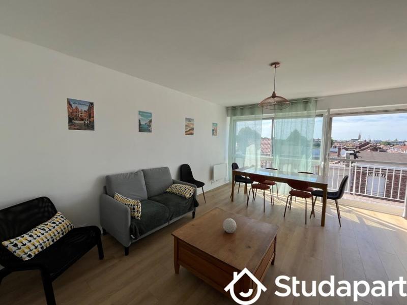 Chambre - 11 m² - 1 pièce