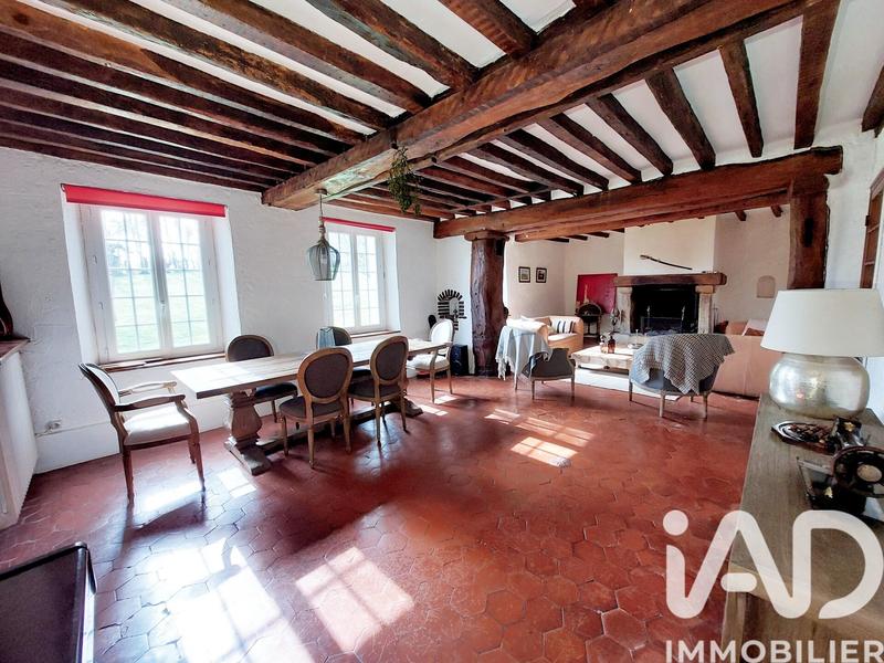 Maison - 265 m² - 8 pièces