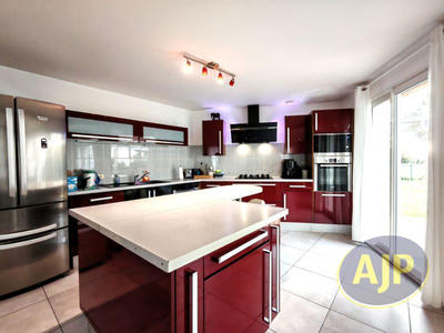 Maison - 133 m² - 5 pièces