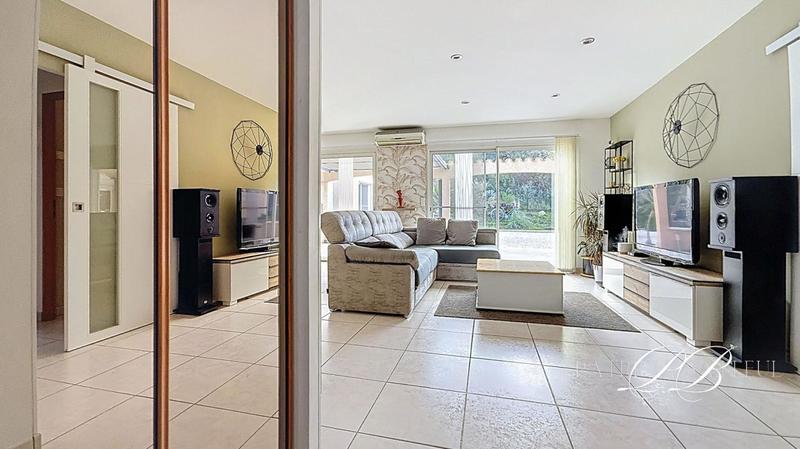 Maison - 120 m² - 6 pièces