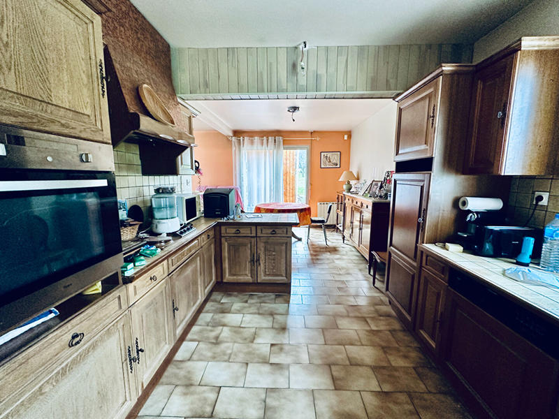 Maison - 165 m² - 9 pièces