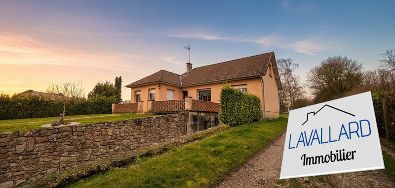 Maison traditionnelle - 131 m² - 6 pièces