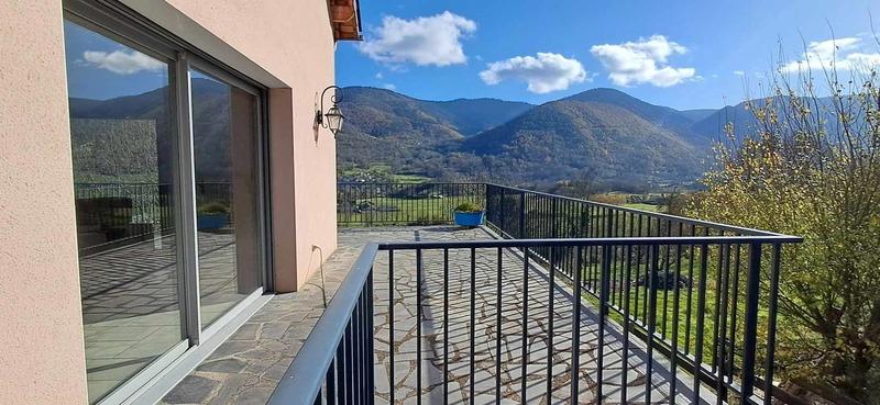 Maison - 179 m² - 7 pièces