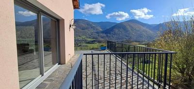 Maison - 179 m² - 7 pièces