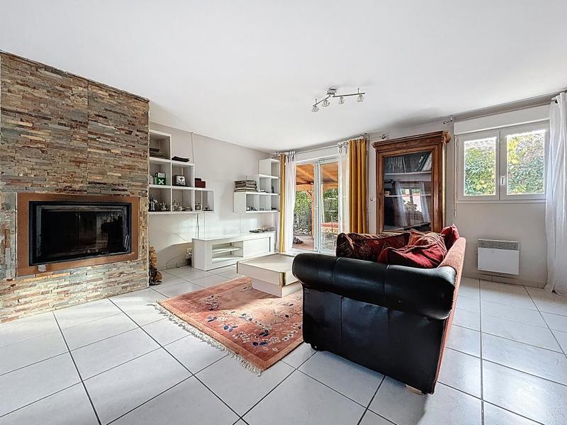 Maison - 102 m² - 4 pièces