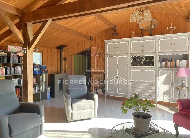 Propriété - 137 m² - 4 pièces