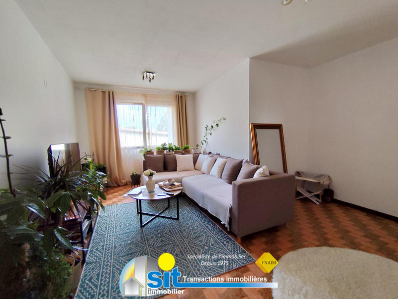 Maison - 247 m² - 10 pièces