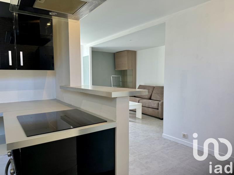 Studio - 30 m² - 1 pièce