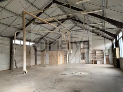 Local commercial - 778 m²