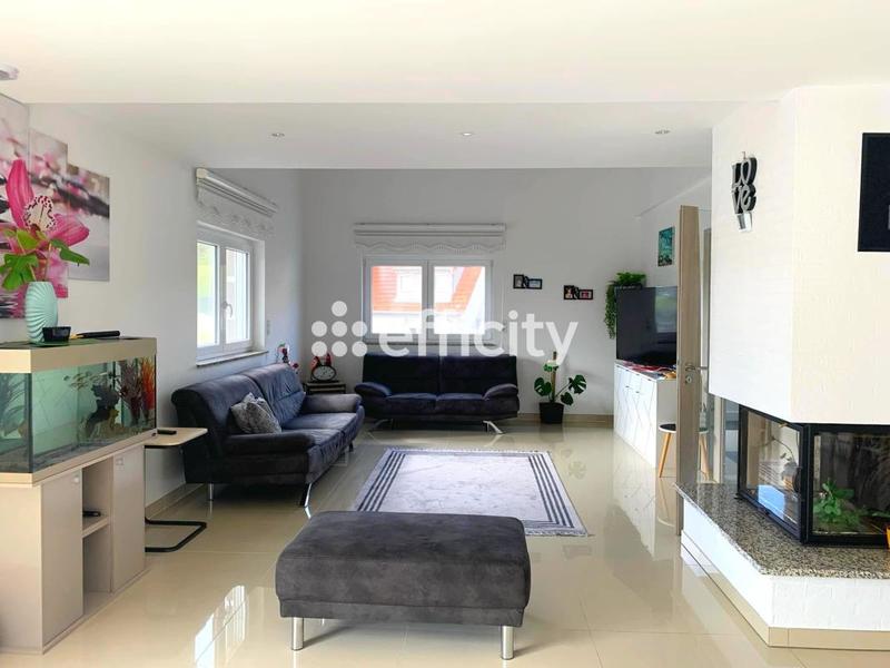 Maison - 175 m² - 6 pièces