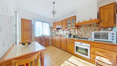 Maison - 148 m² - 7 pièces