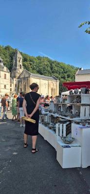 Marché de potiers : au fil de l'eau