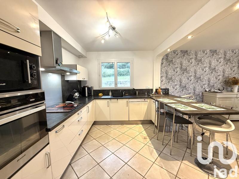 Maison - 140 m² - 5 pièces