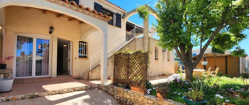 Maison - 215 m² - 7 pièces