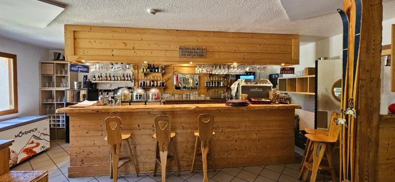 Local commercial - 645 m² - 12 pièces