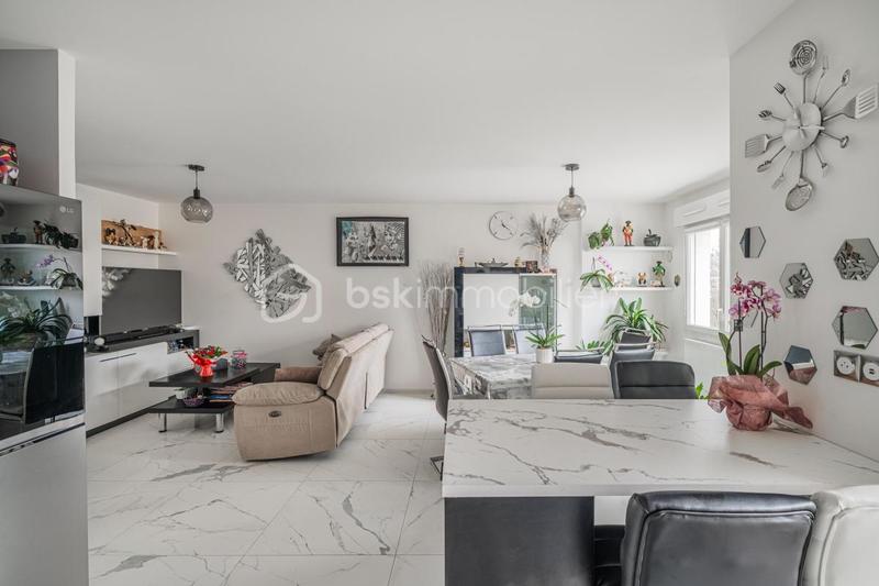 Appartement - 83 m² - 4 pièces