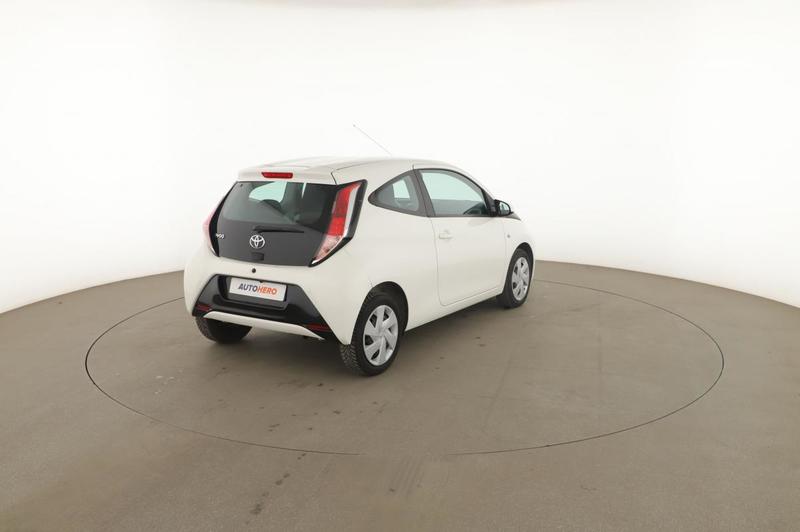 Toyota Aygo 1.0 Vvt-i X-Play 3p 69 ch