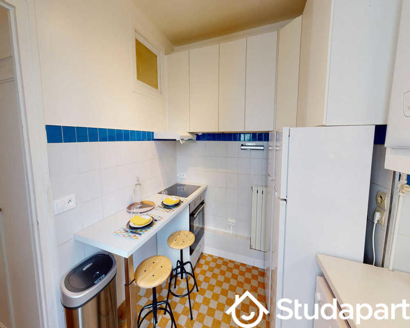 Chambre - 130 m² - 1 pièce