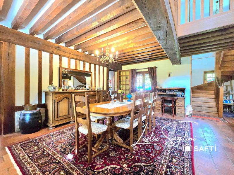 Propriété - 280 m² - 7 pièces