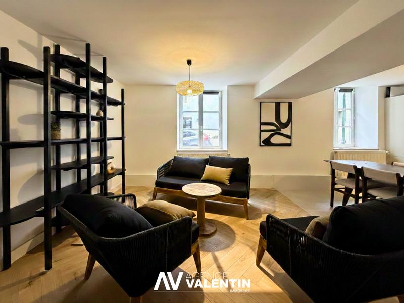 Appartement - 108 m² - 5 pièces