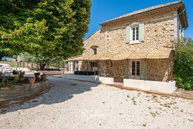 Mas - 157 m² - 7 pièces