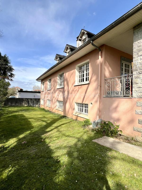 Maison - 185 m² - 7 pièces