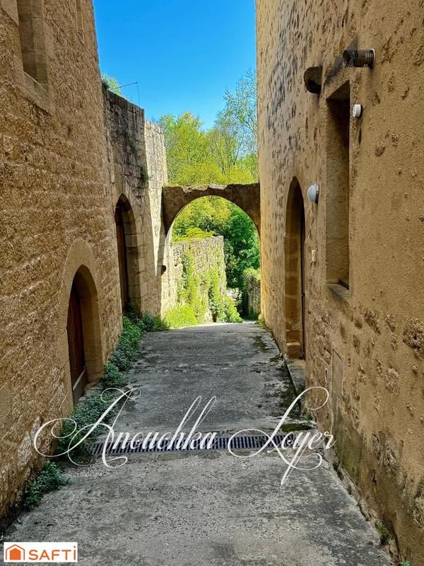 Maison de ville - 235 m² - 7 pièces