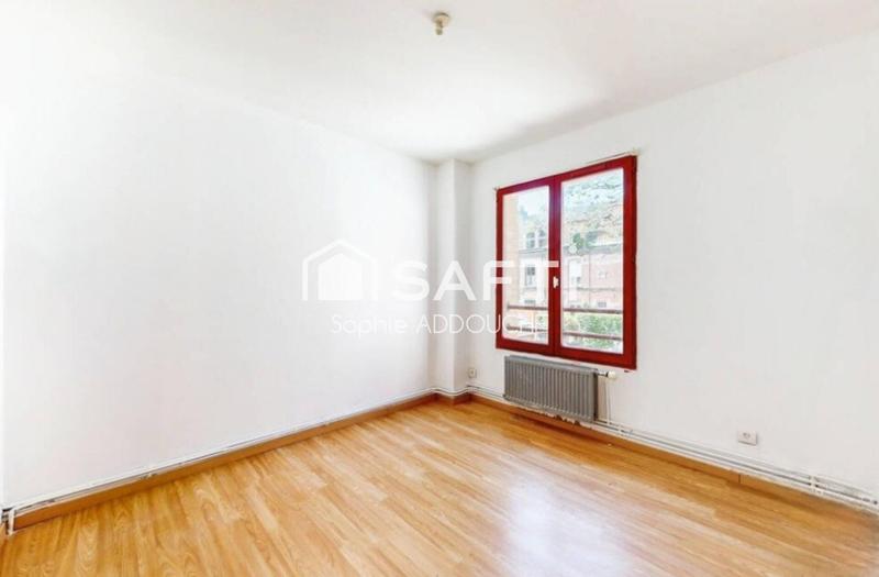 Maison - 96 m² - 5 pièces