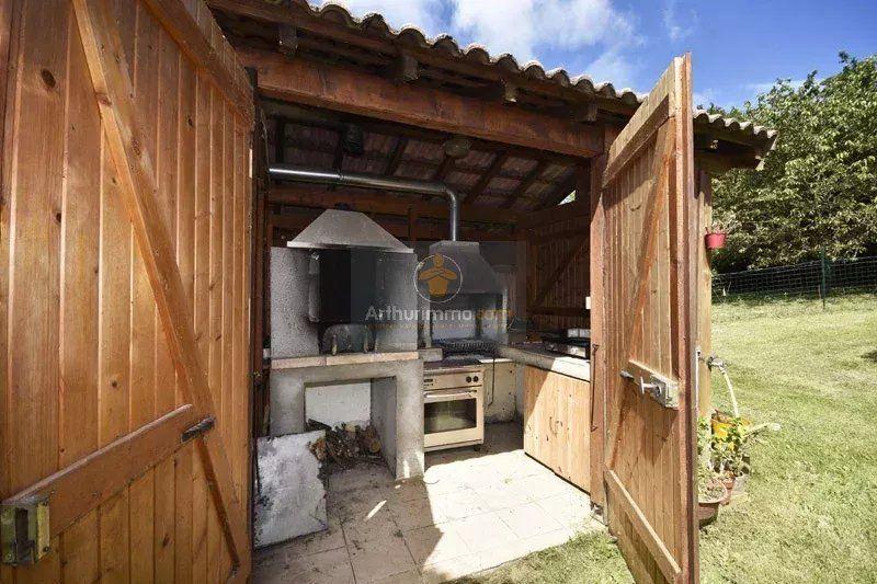 Maison - 93 m² - 4 pièces