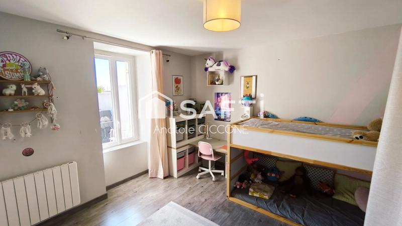 Maison - 175 m² - 6 pièces