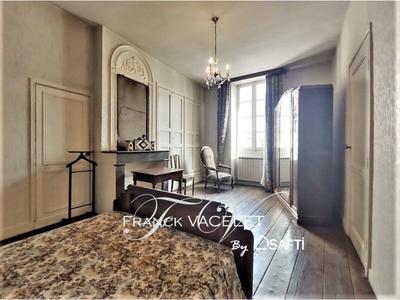 Maison - 165 m² - 6 pièces