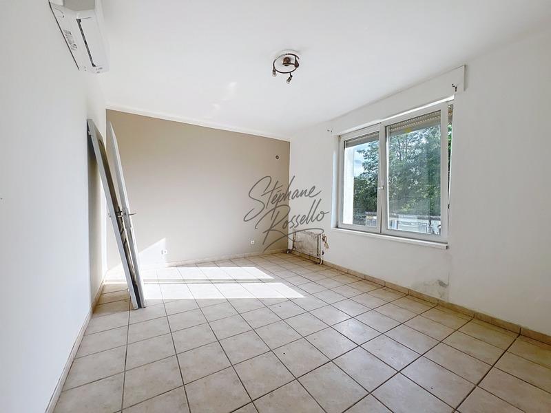 Immeuble - 297 m² - 14 pièces