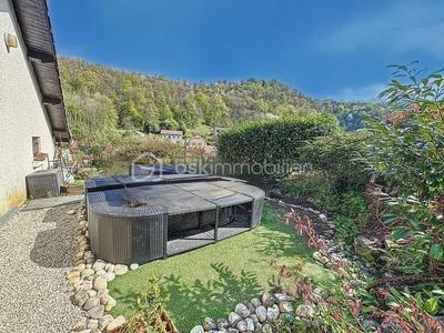 Maison - 94 m² - 5 pièces