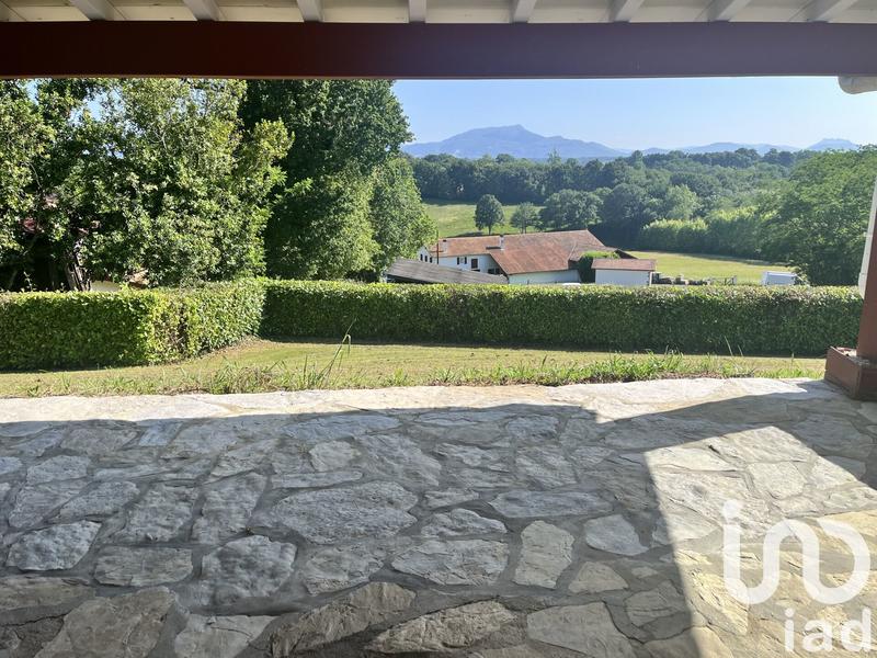 Maison - 209 m² - 7 pièces