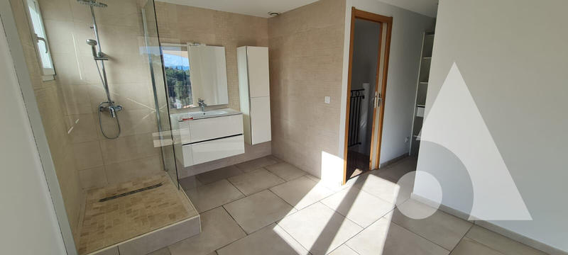 Villa - 160 m² - 6 pièces