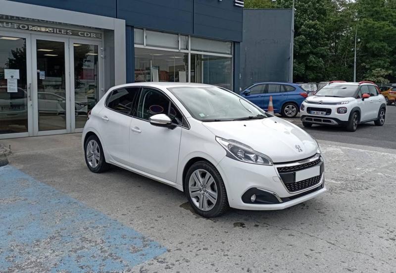 Peugeot 208 Puretech 110 s&amp;S Eat6 Allure Busin