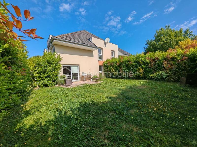 Maison - 94 m² - 5 pièces