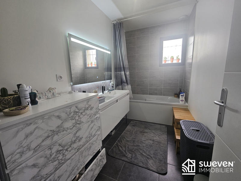 Maison - 127 m² - 5 pièces