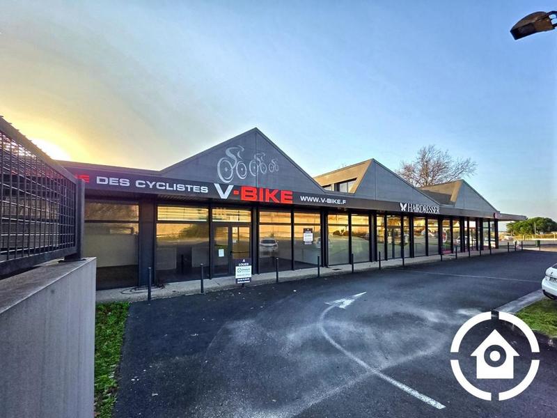 Local commercial - 77 m²