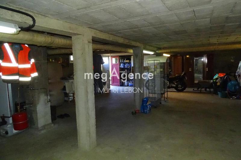 Maison - 156 m² - 9 pièces